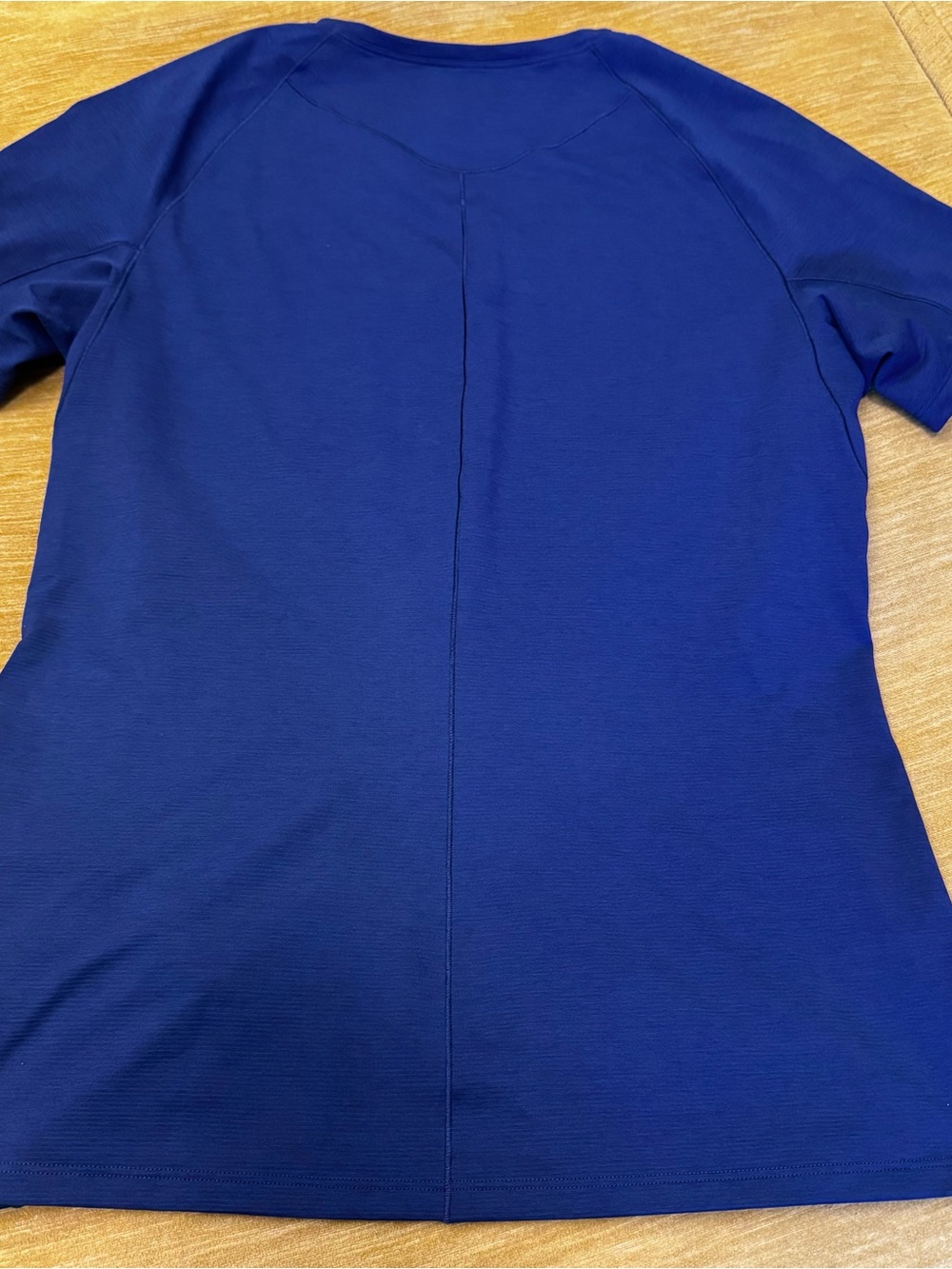 Arcteryx Women's Taema V-neck Short Sleeve - M - Picture 2 of 8